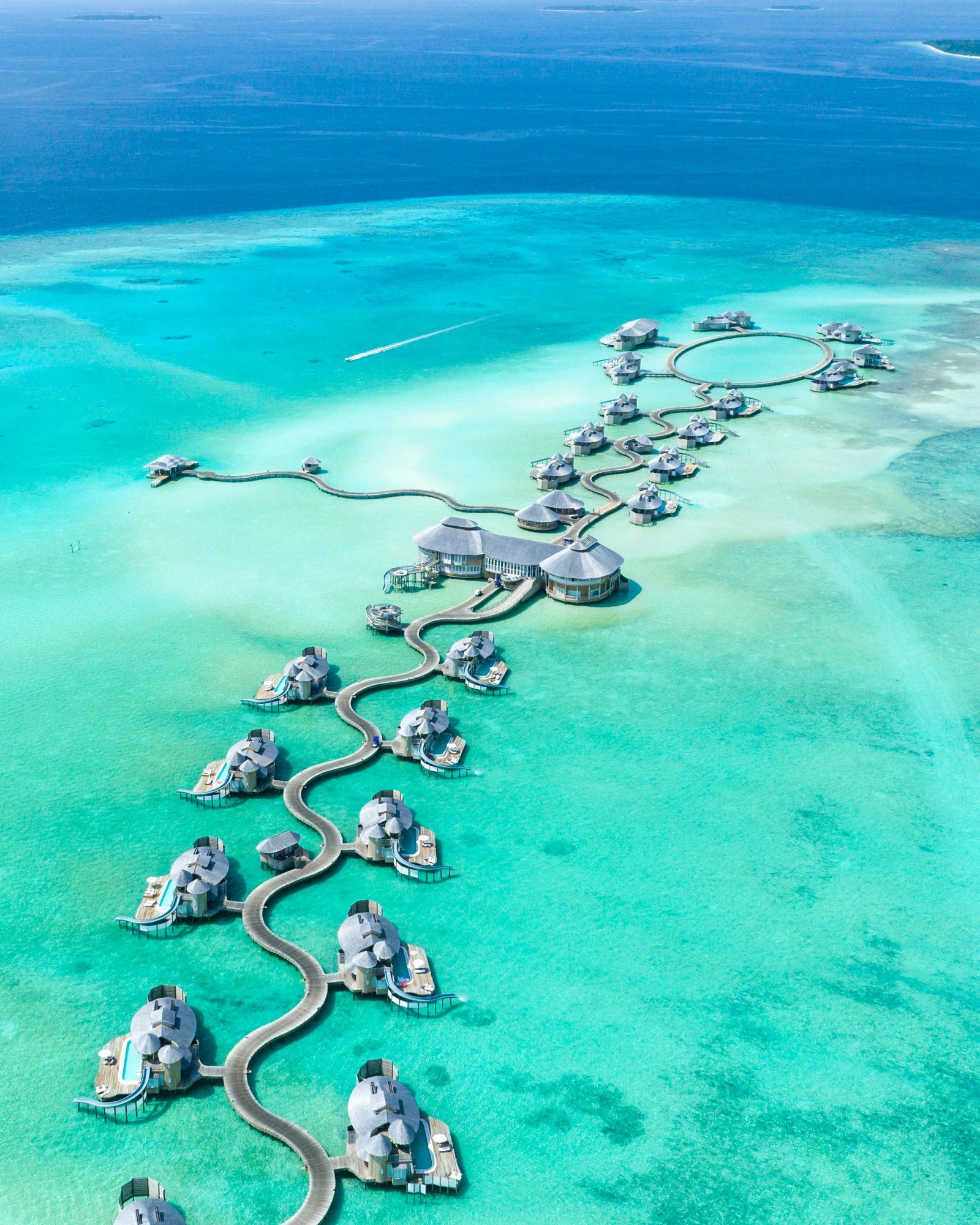 Maldives Luxury Beach Tour Package