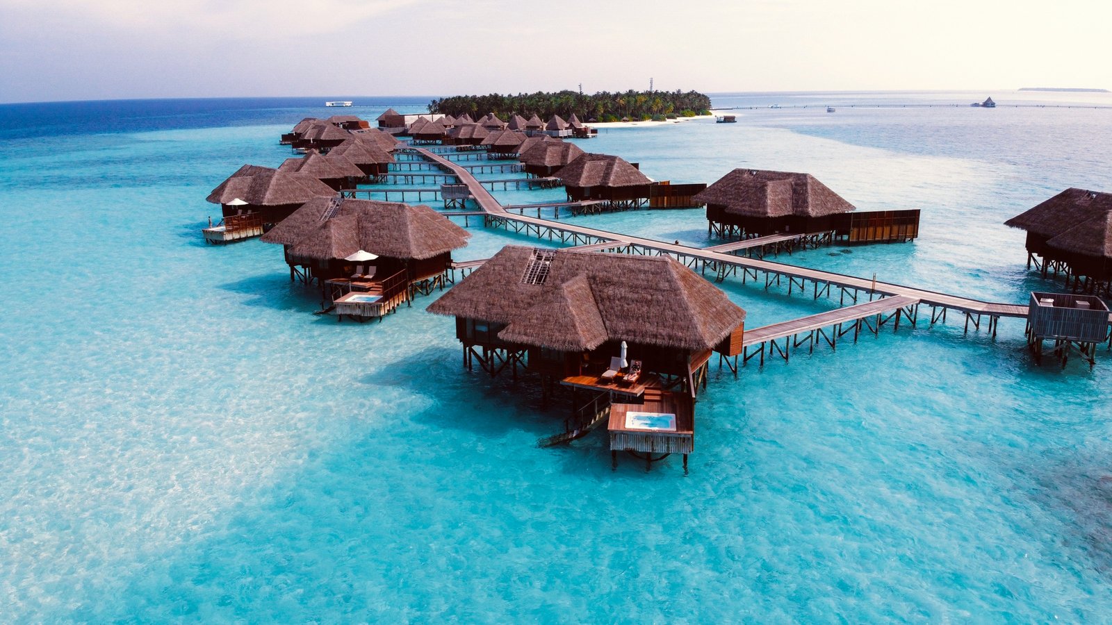 Maldives Luxury Beach Tour Package